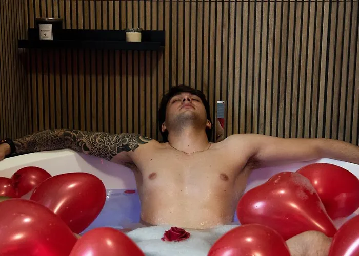 One Of One Experiences -